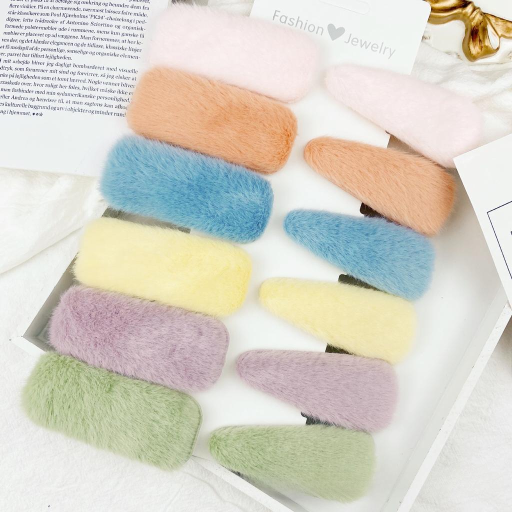 2pcs New Candy Color Soft Plush BB Clips for Girls Bangs Clips Winter Plush Hairpins Faux Fur Barrettes Headwear Hair Accessories