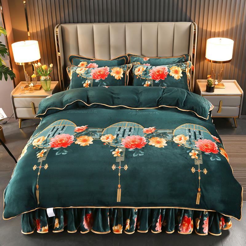 Комплект из 4 предметов плюшевого осенне-зимнего комплекта из утолщенного теплого флиса, простыни, пододеяльника с принтом, подзора для кровати, комплект для дома