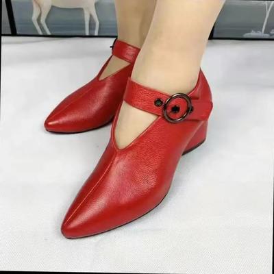 2024 Новый стиль Короткие красные женские сапоги-трубы Повседневные модные сапоги Осенние кожаные туфли на платформе для женщин Модные туфли для вечеринок