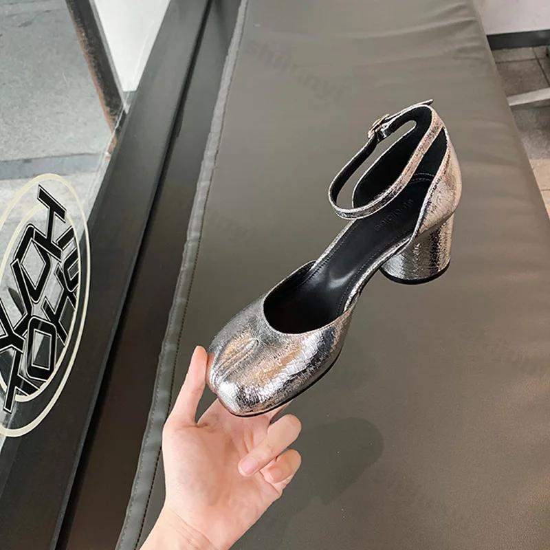 Fashion Women Shoes Sliver Leather Dress Square Head Split Toe Shoes Women Shallow Buckle Soft Sole Shoes