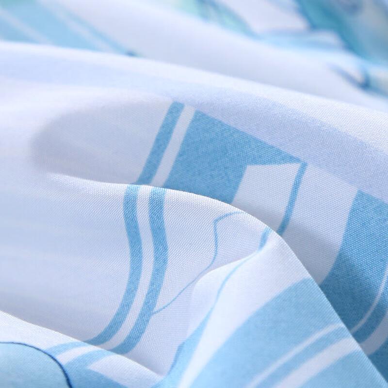 FUANNA Half-Summer Cloud Soft Antibacterial Seven-Hole Summer Quilt