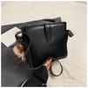 Korean Version Niche Design Retro Soft Leather Bucket Bag Women's 2025 New Trendy Simple Large-capacity Shoulder Messenger Bag