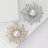 Fashion Temperament Rhinestone Pearl Sunflower Brooch, Simple And High-End Women'S Clothing Corsage Jewelry Pin