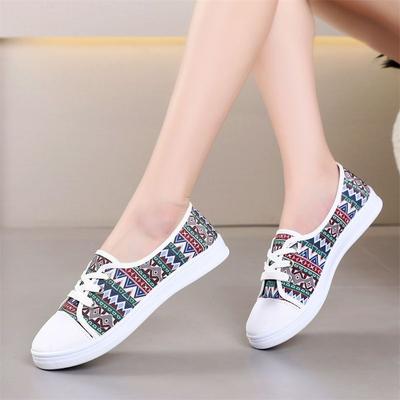 Модная летняя повседневная легкая парусиновая обувь слипоны для женщин, эстетичные тренды для повседневной носки 2025, новинка, предложения в 39 женской обуви