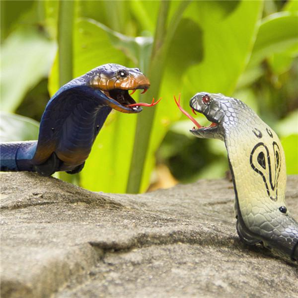 Remote Control Cobra Tongue Retractable Electric Infrared Remote Control Simulation Rattlesnake