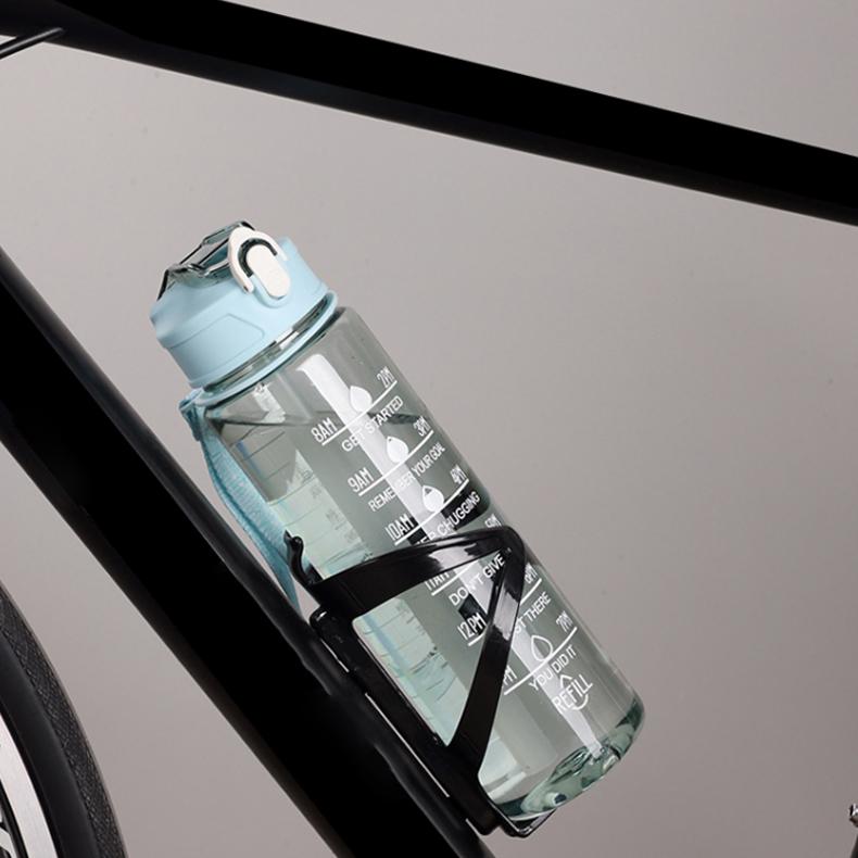 750 мл Большая емкость Спортивная бутылка для воды Герметичная Цветной пластиковый стакан для питья На открытом воздухе Путешествия Портативные кувшины для спортзала и фитнеса