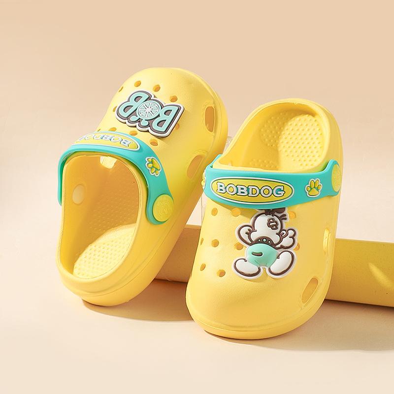 Детская обувь с отверстиями, летняя детская мужская и женская пляжная обувь с рисунком из мультфильмов, партия детских классных тапочек