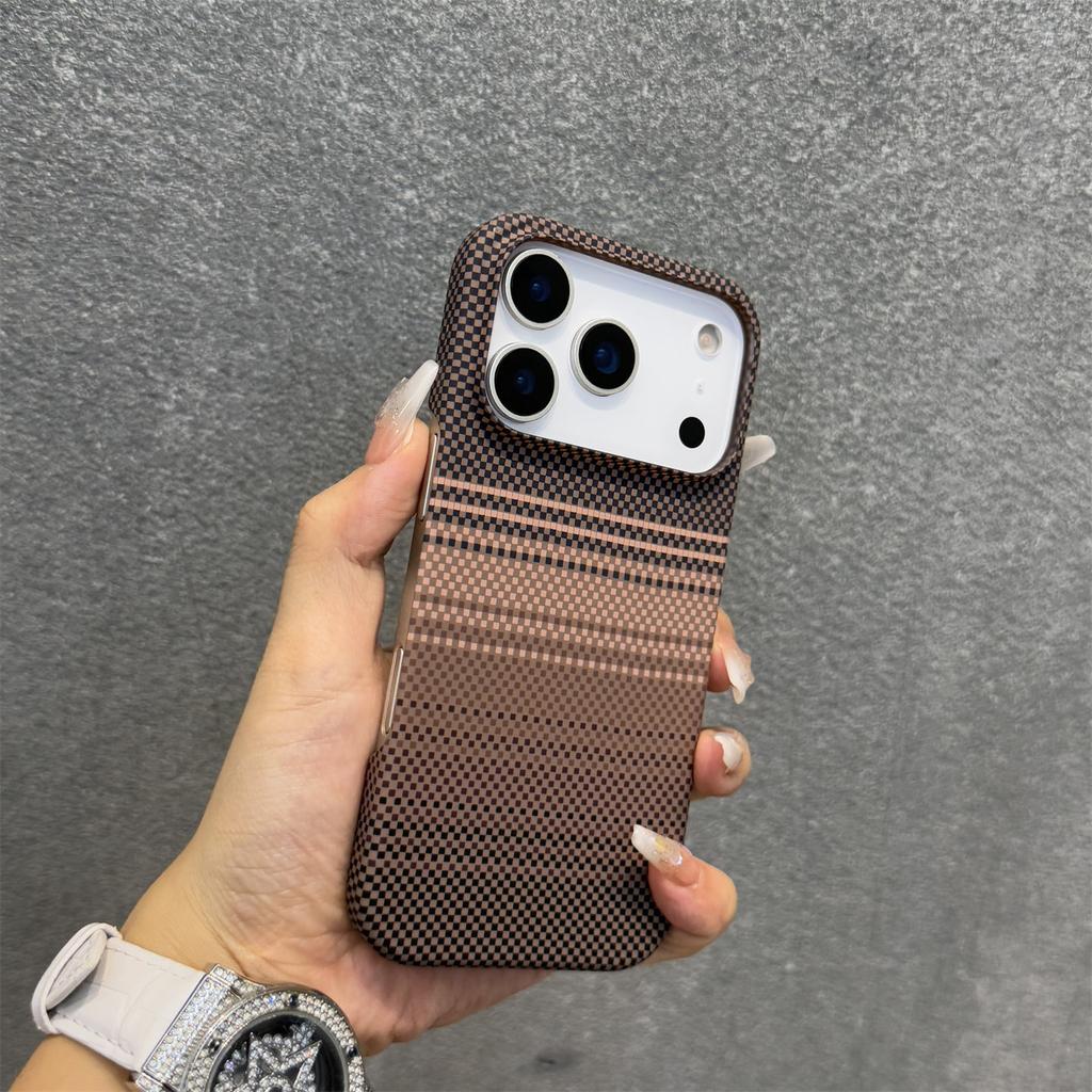 Безрамочный чехол из поликарбоната с текстурой под карбон для iPhone 17 Air 16 Plus 15 14 13 12 17 Pro Max, с поддержкой MagSafe и беспроводной зарядки
