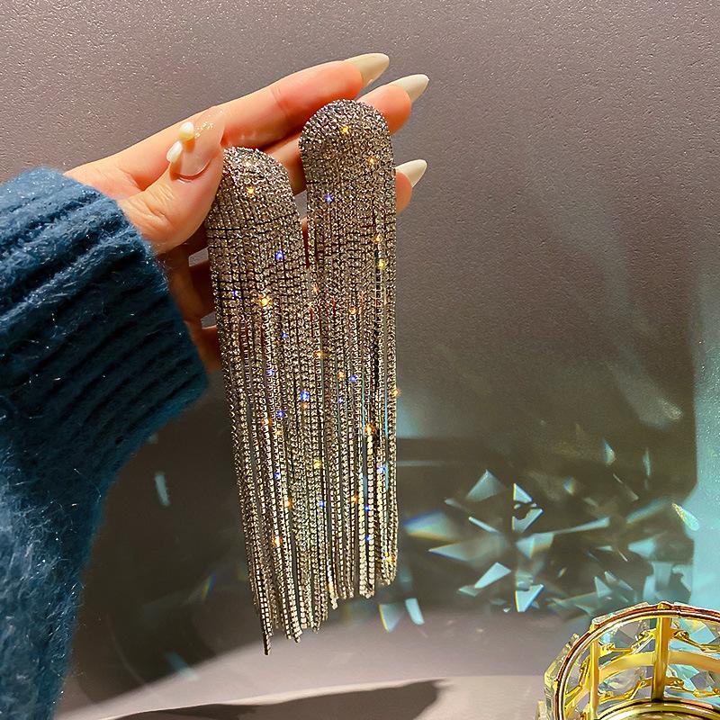 2022 New Fashion Long Tassel Rhinestone Drop Earrings for Women Ovsize Crystal Dangle Earrings Fashion Jewelry