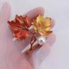 Fashion Women Maple Leaves Gold Brooches Pins Dripping Brooches Fashion Jewelry
