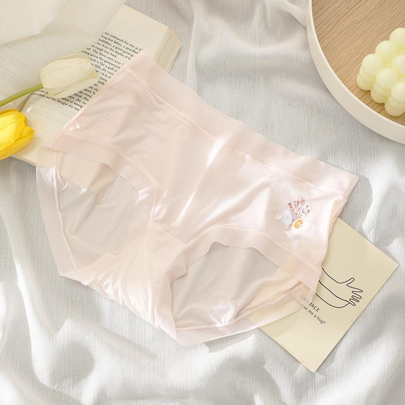 Women's Underwear Ice Silk Seamless Midwaist Antibacterial Girl Natural Feeling Thin Large Size Breathable Briefs for Women