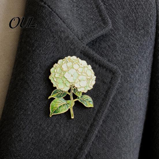 Fade-resistant Brooch Pin, Enamel Hydrangea Shape Lapel Polished Edges Backpack Flower Decorative Badge for Coat Collars Scarves Canvas Bags Colorful