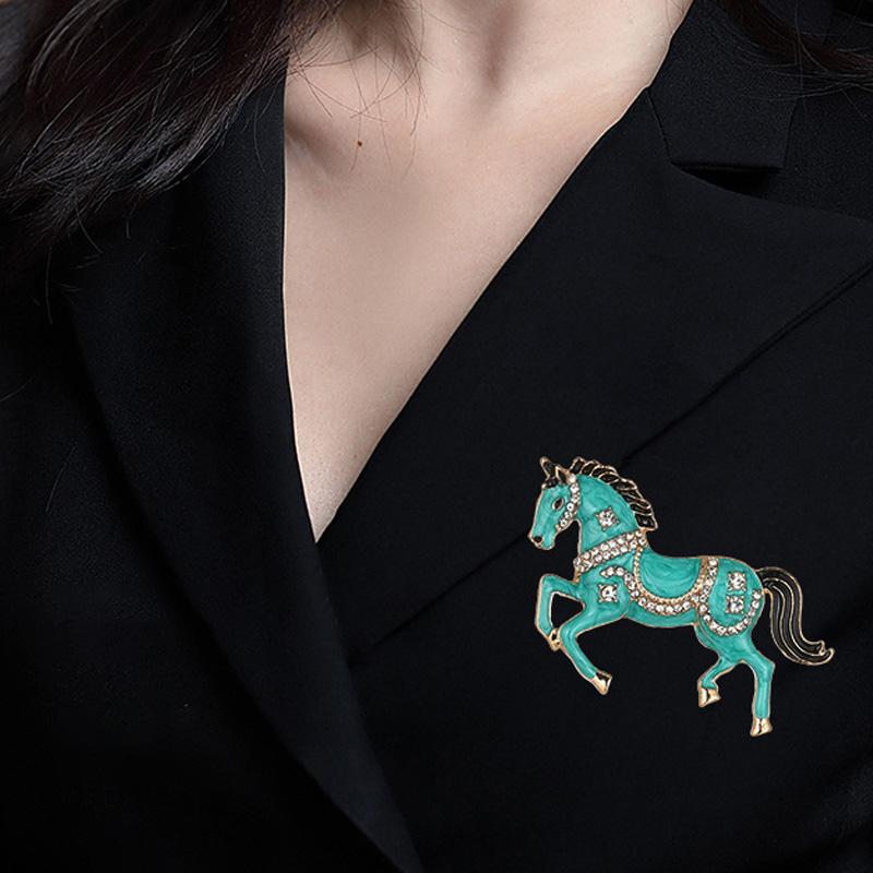 1Pc Enamel Gift Horse Brooch Cartoon Rhinestone Cute Alloy Pin