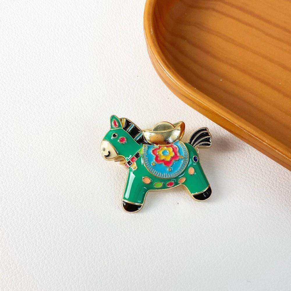 Green Zodiac Pony Pin Metal Zinc Zinc Alloy Animal Lapel Pins Enamel Yuanbao Horse Brooch Festival