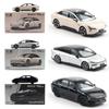 Xcartoys 1/64 XPENG M03 и XPENG P7+ Седан на Новой Энергии Миниатюрная Модель Автомобиля из Сплава Игрушка Коллекционная Декоративная Фигурка