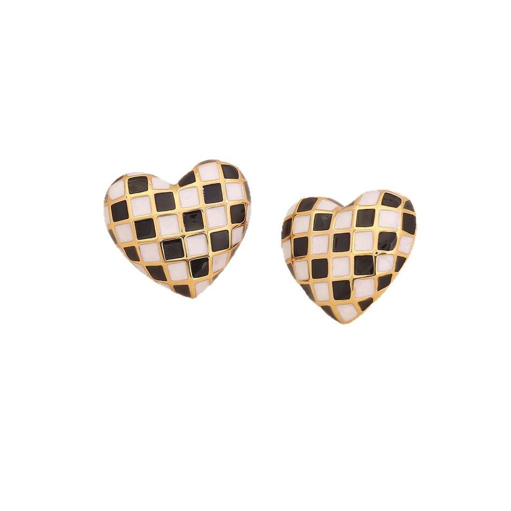 3D Heart Checkered Stud Earrings for Women, Minimalist Versatile Cool Style Ear Jewelry