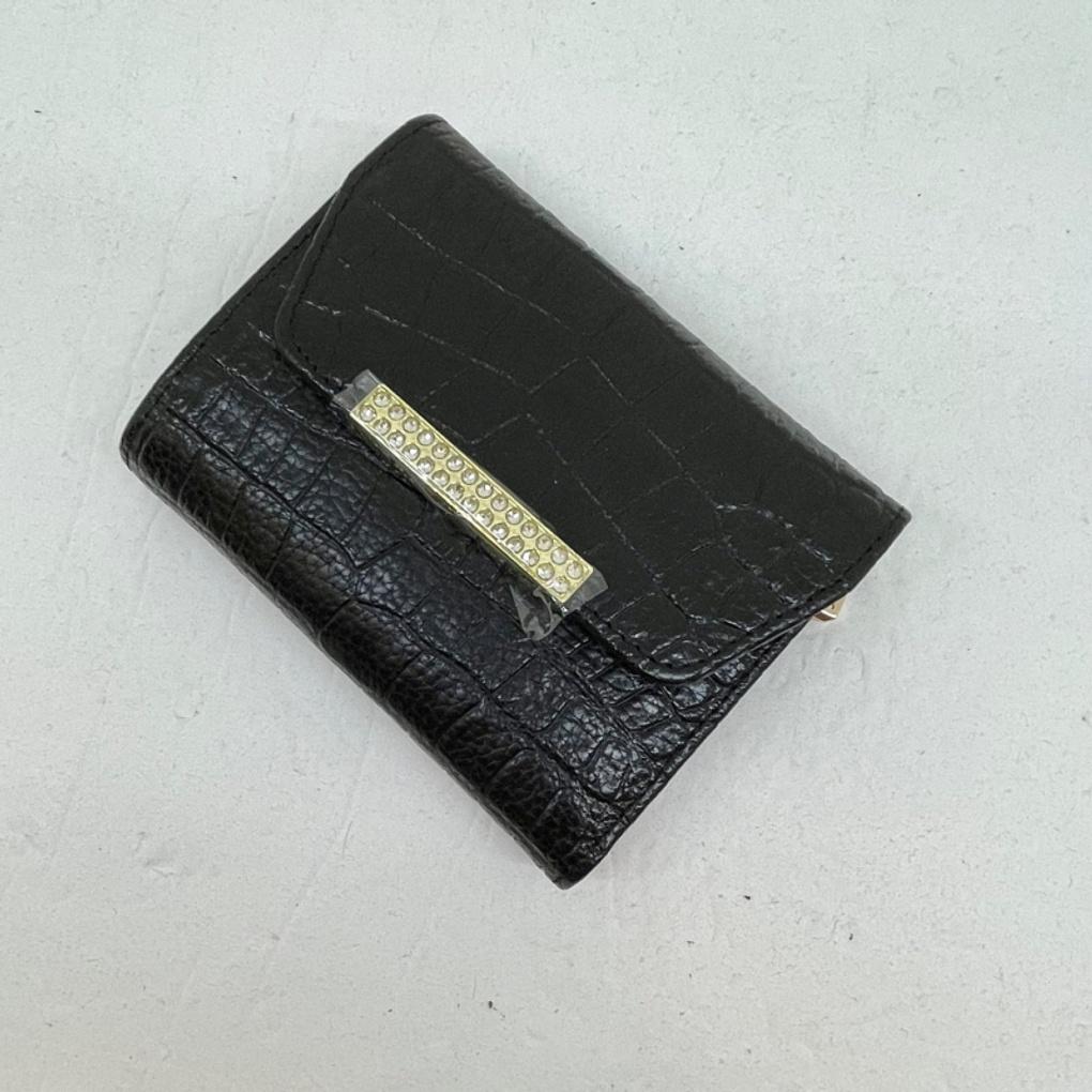 Women's Cowhide Half Wallet - Lightweight and Luxurious Crocodile Pattern - Convenient Storage Wallet - AW9165 Black