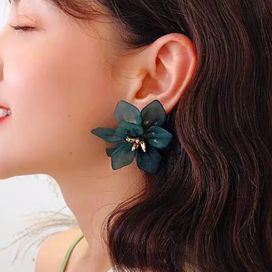 Стильные серьги-клипсы Изысканные красивые очаровательные