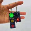 Светящийся красный и зеленый свет брелок для ключей с изображением людей, рюкзак, подвеска, мини, милый пешеходный фонарь, светодиодный светящийся брелок
