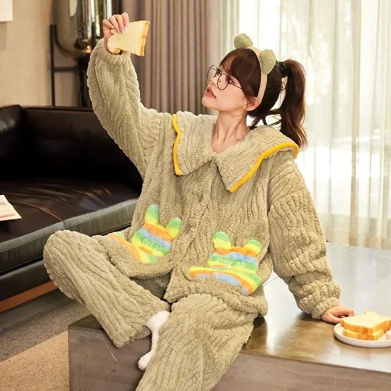 Главная Повседневная фланелевая пижама Женская теплая осенняя новая свободная утолщенная зимняя двухкомпонентная пижама