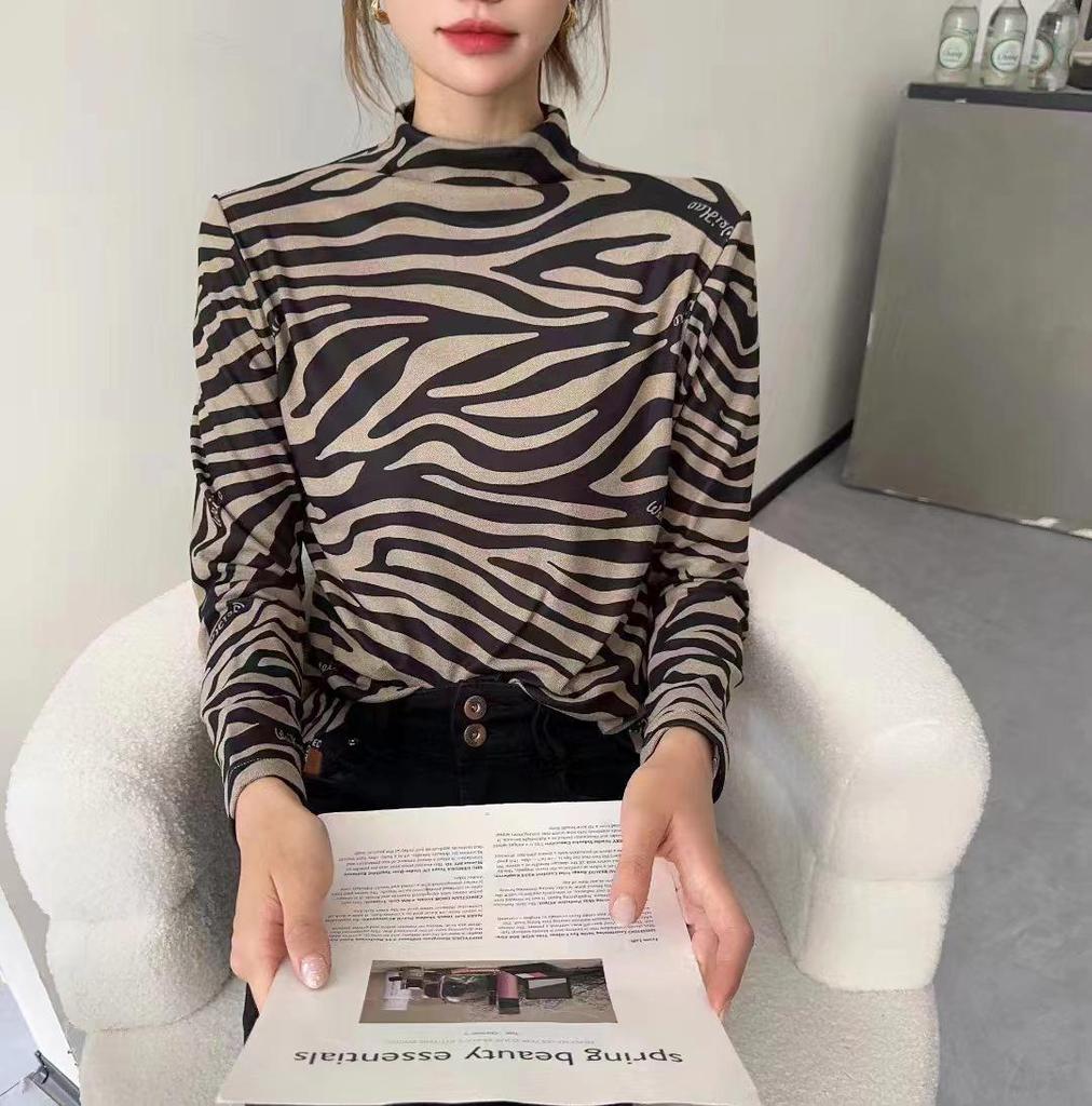 Женская бархатная водолазка с длинным рукавом и полуворотом — европейский и американский стиль, теплая нижняя одежда на осень/зиму 2024 г.