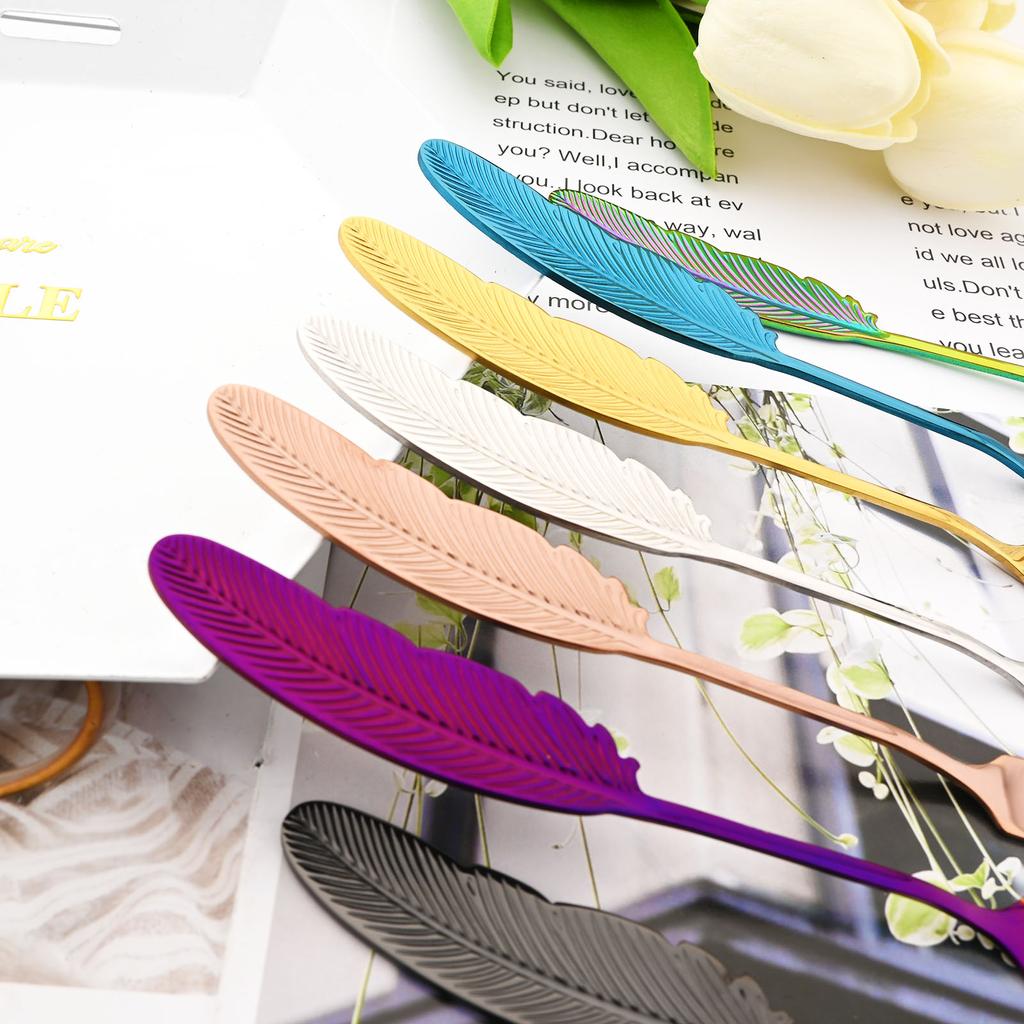 Креативная ложка, рождественский подарок, красочная ложка из нержавеющей стали 304 с узором из перьев, ложка для чая, кофе, кухонные аксессуары, посуда