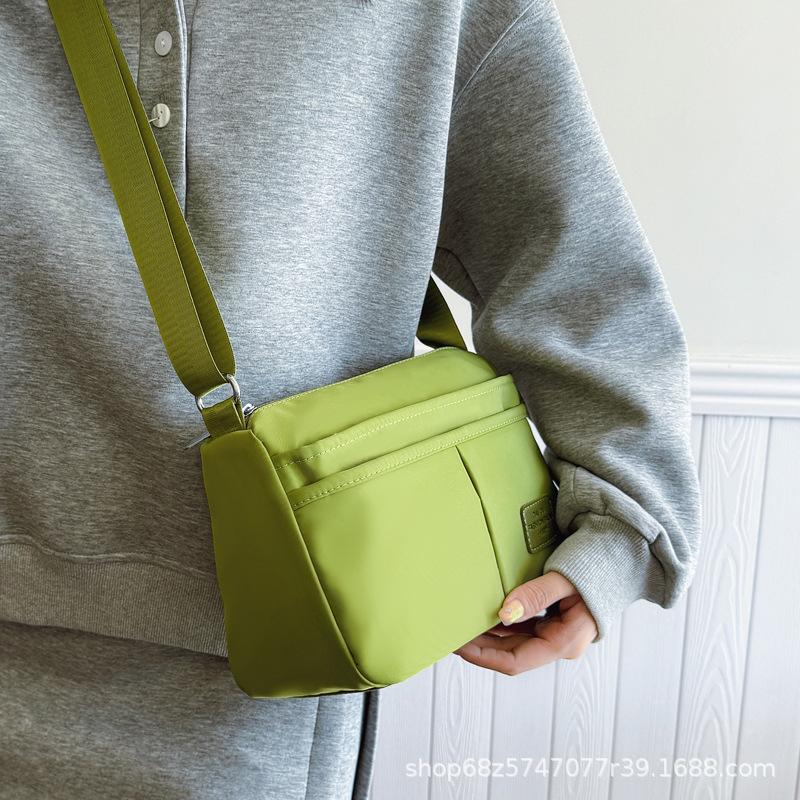 Large Capacity Bag Women's 2025 Casual Double Pocket Canvas Bag New Commuter Shoulder Bag Messenger Bag Women's Cloth Bag