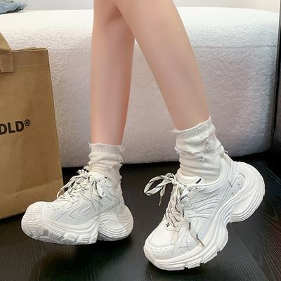 Парижские кроссовки на платформе для женщин 2025 весна, увеличение роста для невысоких людей, натуральная мягкая кожа, старые и грязные повседневные спортивные туфли