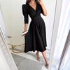 Лето 2025 Однотонное платье-свинг с V-образным вырезом, завязкой на талии и рукавами-буфами для работы