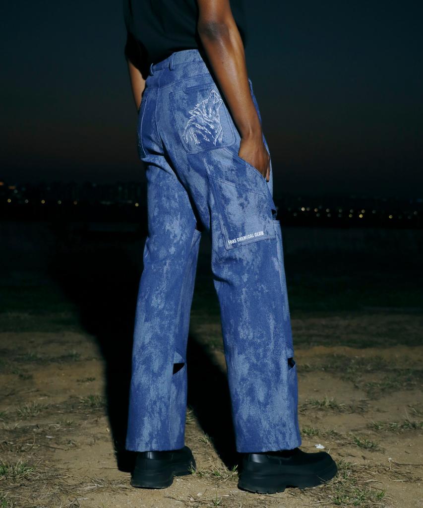 F8KE CHEMICAL CLUB Wolf Embroidered Cut Denim Jeans Deep Blue