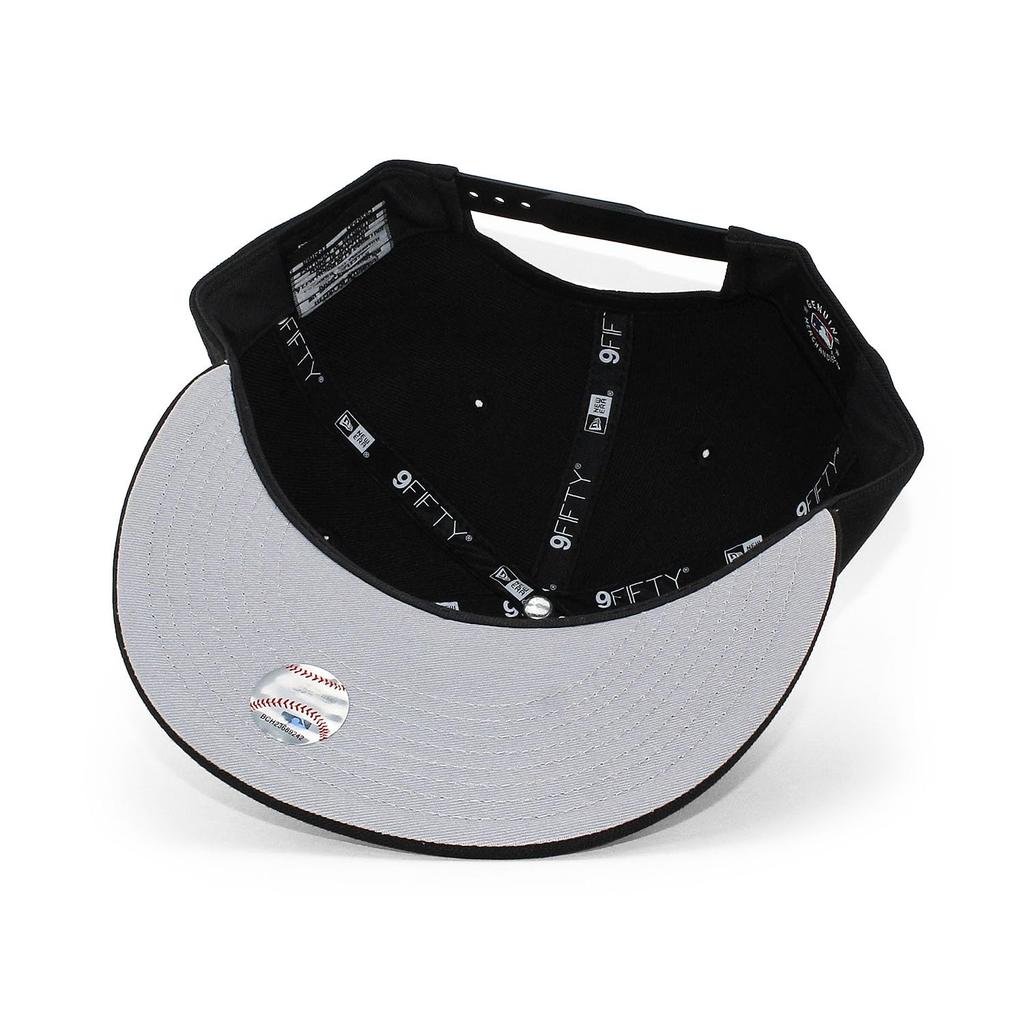 New Era Спортивная кепка BASIC New Era 950 Snapback SPORTS CAP КРАСНАЯ (Новая эра) [Кепка MLB] (БОСТОН СОКС(ЧЕРНЫЙ/ЧЕРНЫЙ)-) [Элемент]