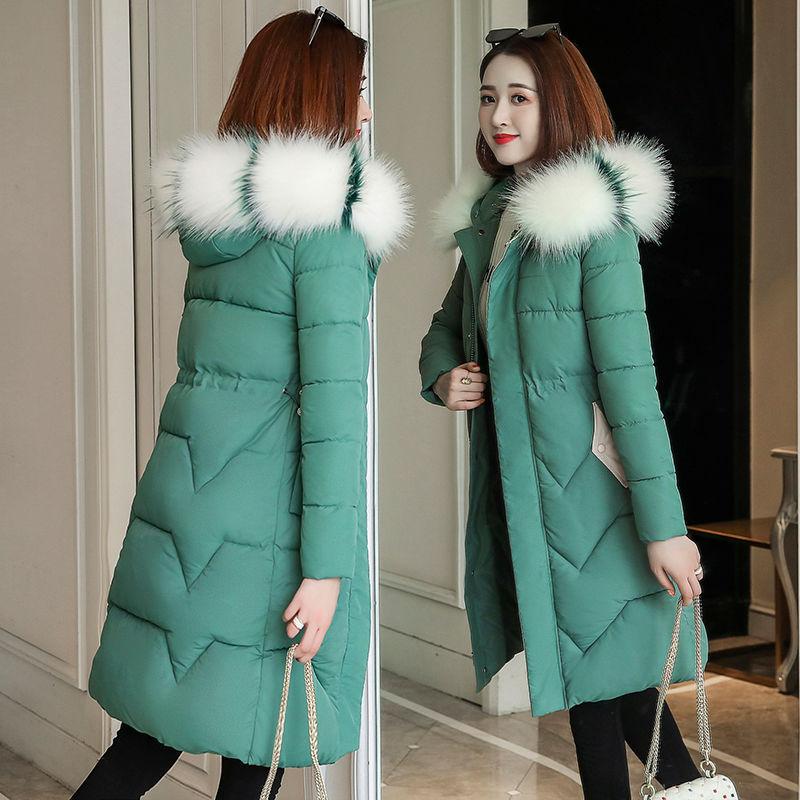 Вариант облегающей пуховой хлопчатобумажной одежды для женщин средней и длинной выше колена с большим меховым воротником и талией, хлопчатобумажная одежда куртка прилив