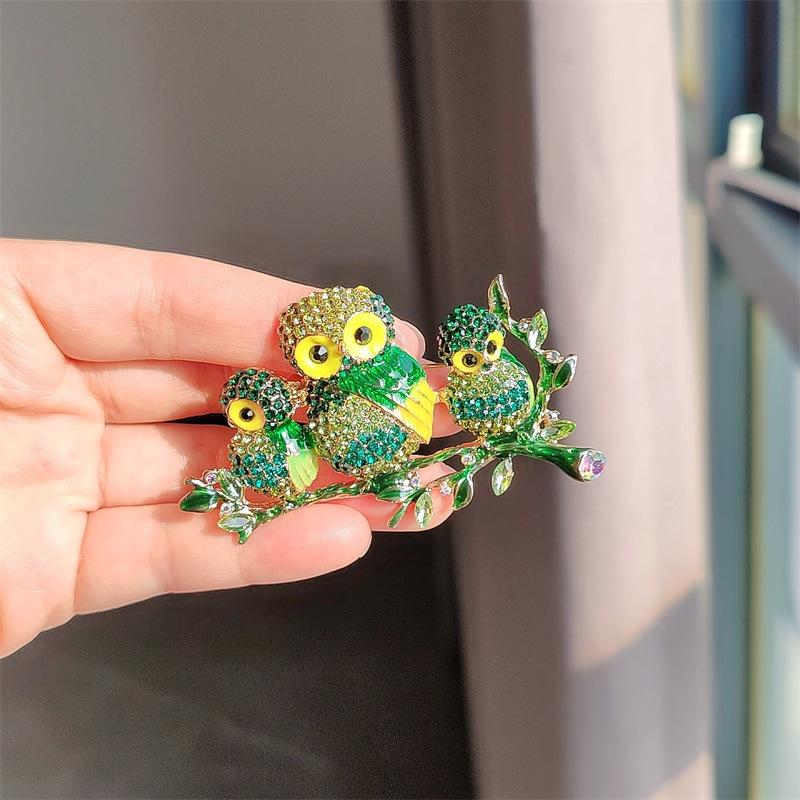 Брошь в виде совы с бриллиантами, аксессуары для одежды, животное, птица, кристалл, корсаж, свитер, цветная куртка, аксессуары