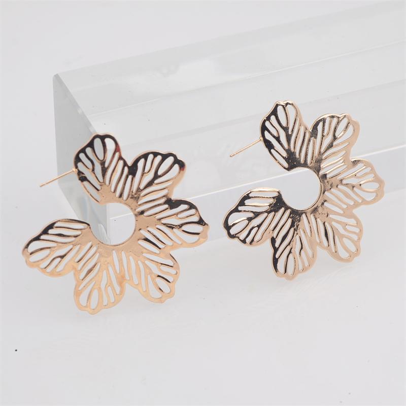 Креативные полые большие металлические серьги-подвески в виде листьев цветов для женщин, новые преувеличенные темпераментные золотые украшения индивидуального цвета
