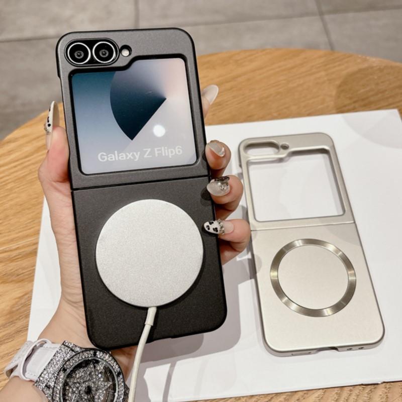 Роскошный матовый жесткий чехол с магнитной фиксацией Magsafe для Samsung Galaxy Z Flip 7 6 5 4 3 Zflip 7 Противоударный Беспроводная зарядка Тонкая накладка