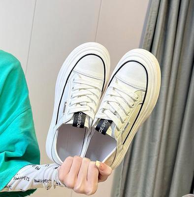 Женская обувь – Кроссовки