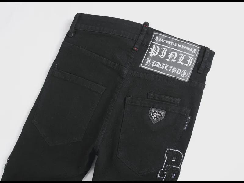 2024 г. Узкие черные вышитые джинсы-скинни для мужчин в стиле панк-стиля