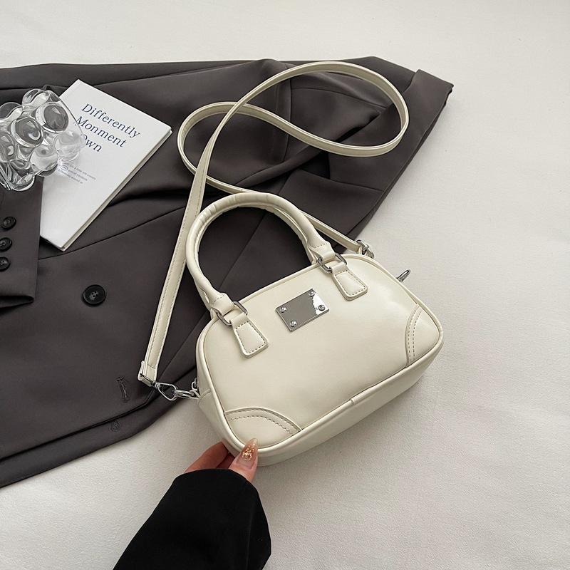 Super fire small bag women's 2025 new trendy spring summer versatile shoulder messenger bag Korean version handbag small square bag