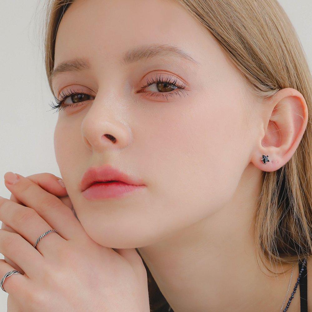 J.Lauren Star-Shaped Cubic Silver Earrings M03723