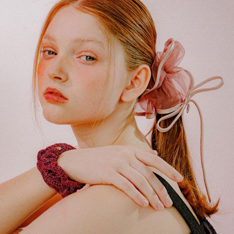 Прозрачная резинка для волос с отделкой лентой mellotory (темно-розовый)