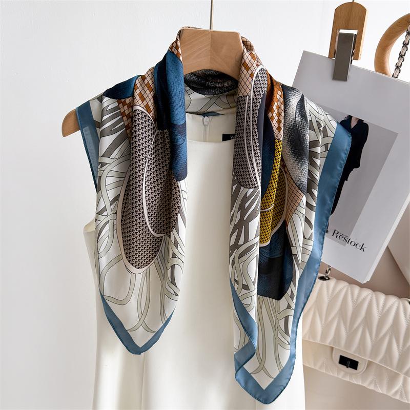 Luxury Square Sacarf 70*70cm Print Hairbands Scarf Women‘s Spring Elegant Bandanas Neckerchief Head Bands Foulard Female Scarfs