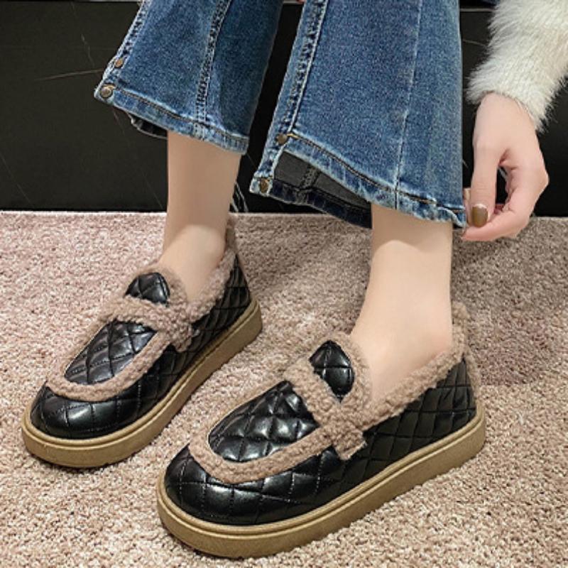 2024 Женская домашняя хлопковая обувь для студентов, универсальная теплая плюшевая обувь, зимняя обувь с бархатным нескользящим плоским дном в горошек