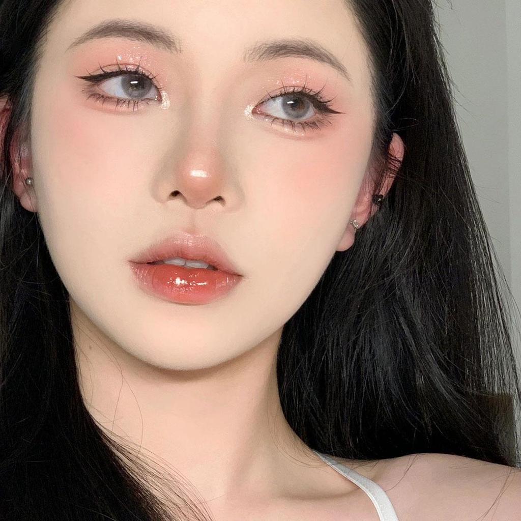 Pink Heart Tea-Tinted Gloss: Hydrating Mirror Finish, Student-Friendly, Adds a Milky Shine