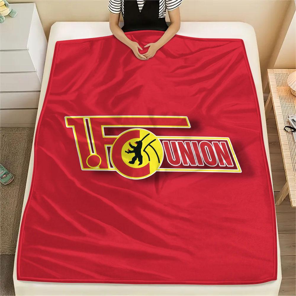 1. FC Union Berlin Printed Flannel Blanket, soft throw for bedroom sofa, washable, fan merchandise, great gift.
