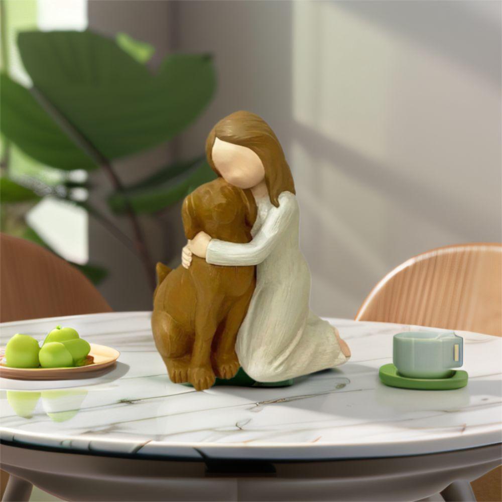 Полимерная фигурка любителя собак, милая миниатюрная скульптура, девушка, держащая статуэтку собаки, автомобиль