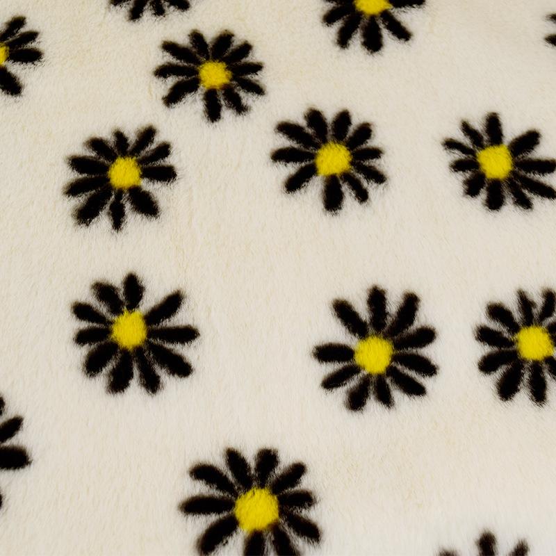 1 Yards Classic Daisy Pattern Velvet Plush Fabric Warm Long Faux Fur Fabric Diy Sewing Bag Shoes Carpet Cushion Hat Coat