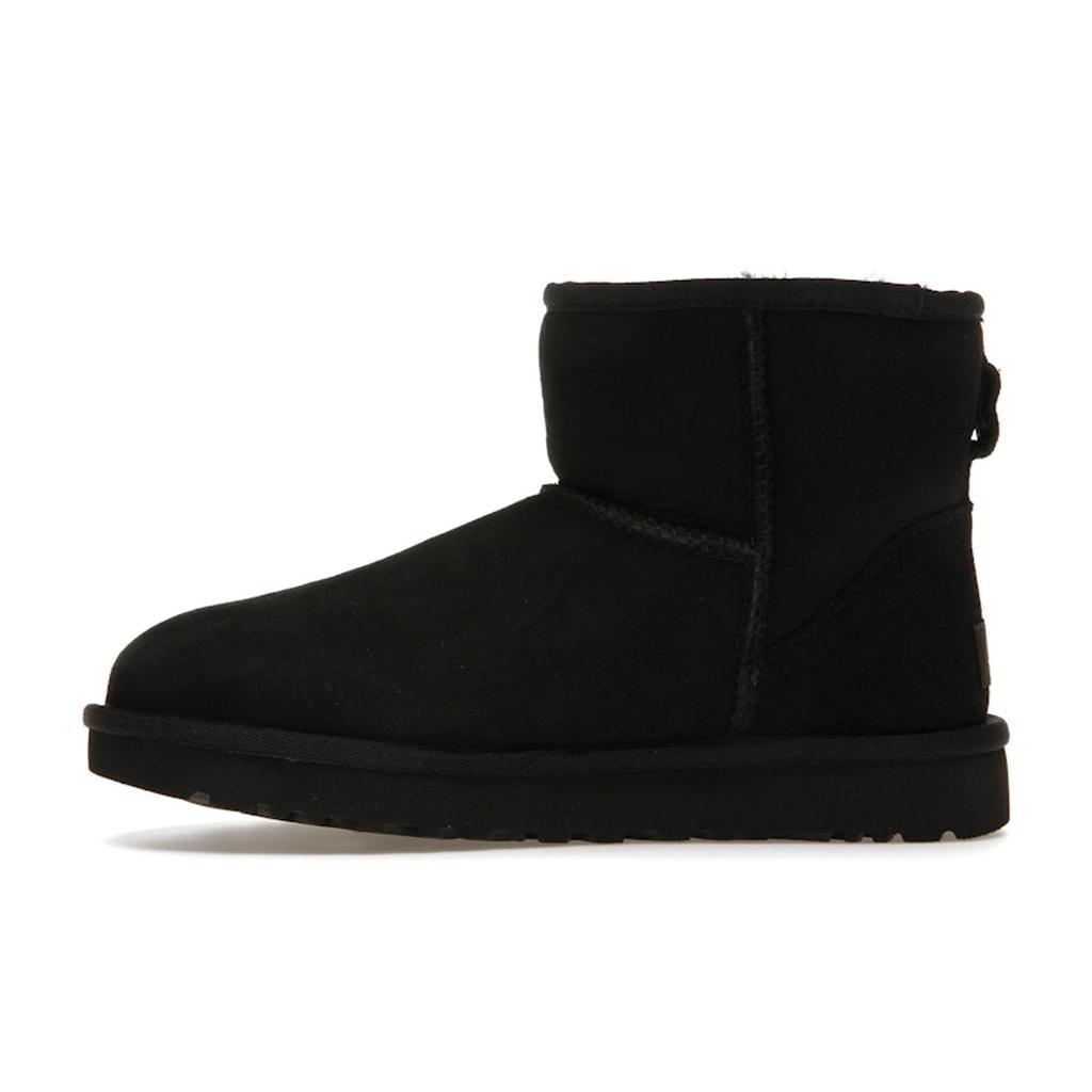 UGG Классические женские кроссовки Mini II Boot черного цвета 1016222-BLK