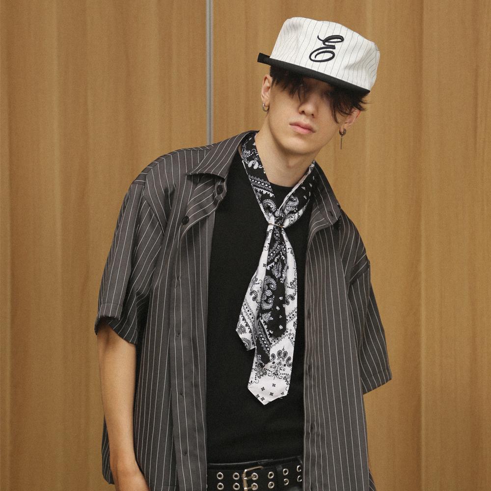 ROCKPSYCHO Crop Pinstripe Shirt - Gray