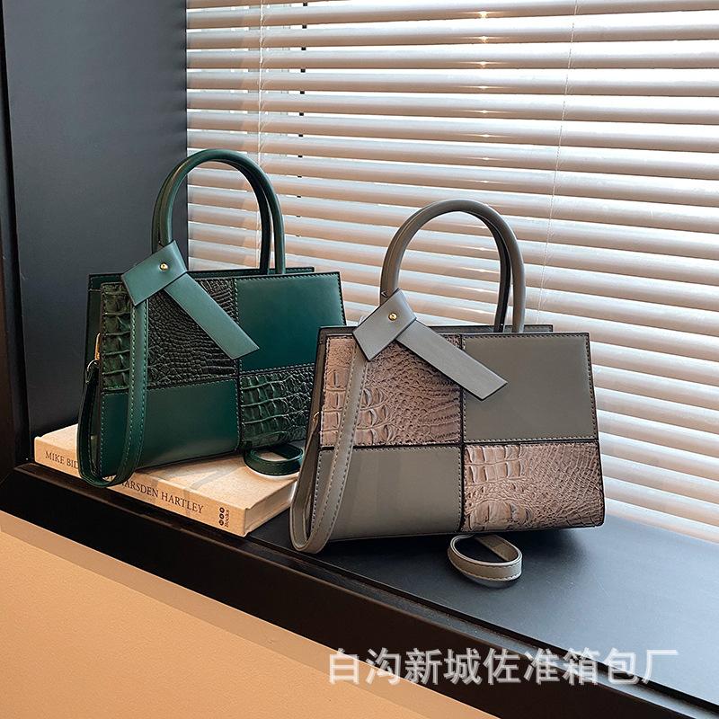 Сумка кроссбоди женская универсальная новая маленькая квадратная сумка женская сумочка большой вместимости сумка на плечо тренд