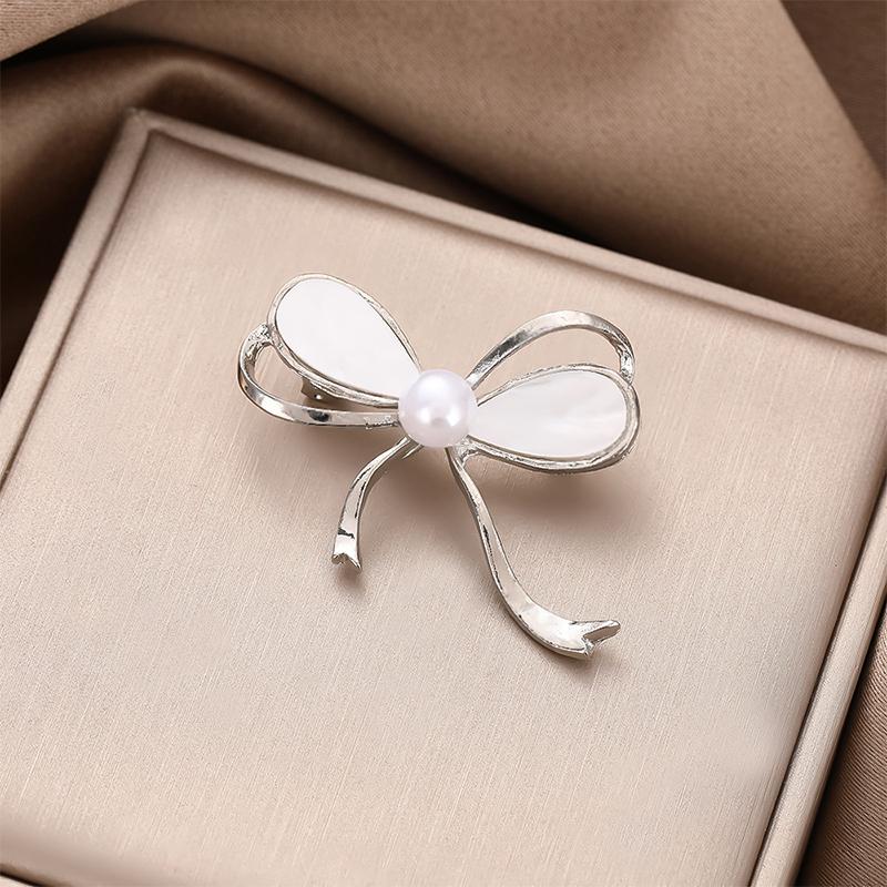 Korean-style Pearl Butterfly Bow Brooch Suit Jacket Pin Anti-Exposure Decoration
